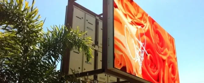 pengaruh sinar matahari terhadap tampilan LED