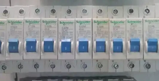 Perbedaan MCB Schneider Asli dan Palsu: Panduan Lengkap