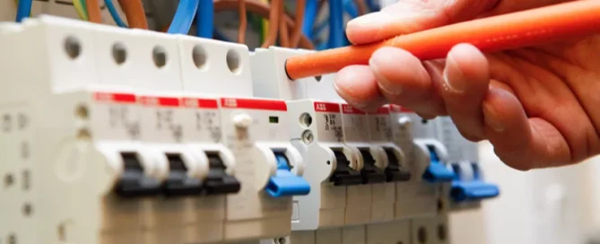 sekring listrik fungsi