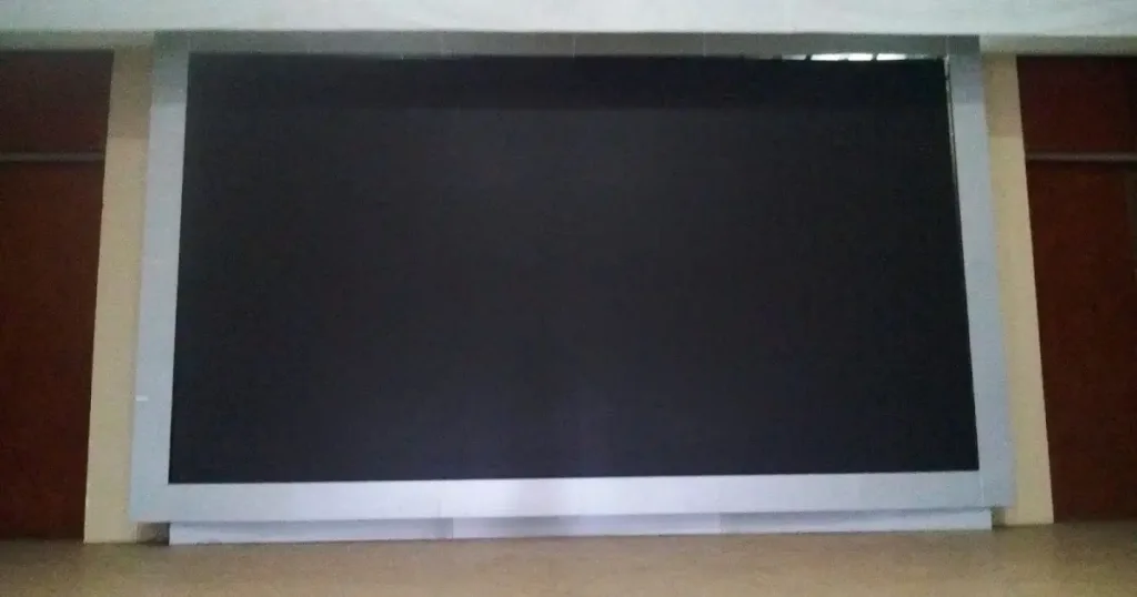 videotron di ruangan sempit