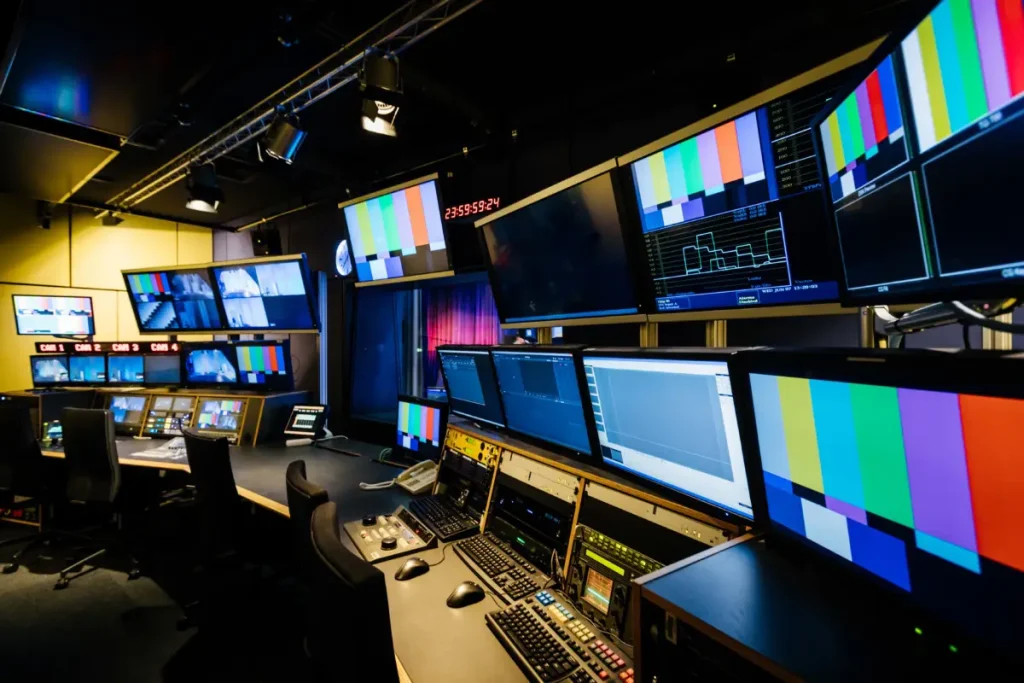 contoh media audio visual dan manfaatnya