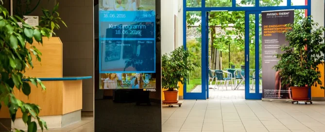 digital signage pengertian