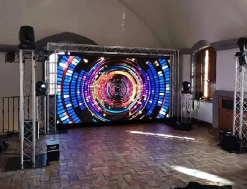 Panduan Lengkap LED Screen Backdrop Tren & Spesifikasi 2026