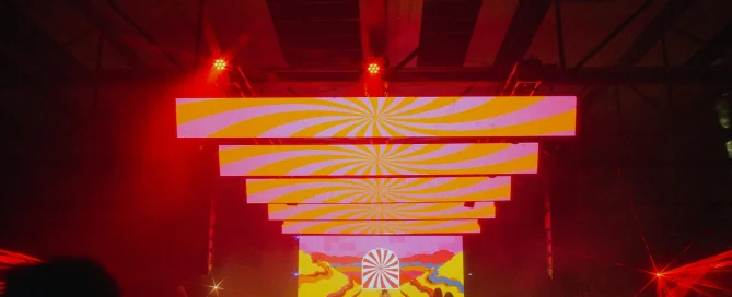 panggung semi rigging 4x4 dengan LED display untuk event kecil menengah