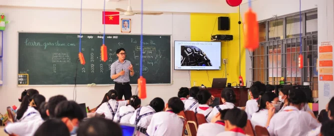 interactive flat panel for class digunakan di ruang kelas