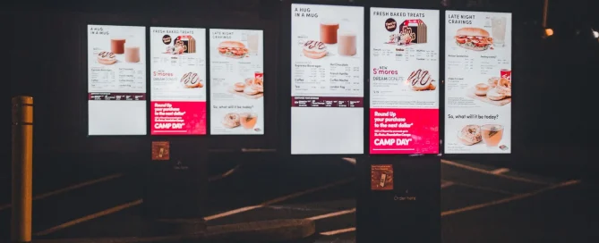 digital display fleksibel untuk kebutuhan iklan harian