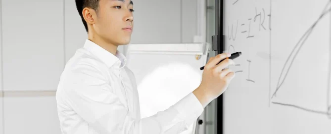 papan tulis digital rusak dan tidak bisa dihapus