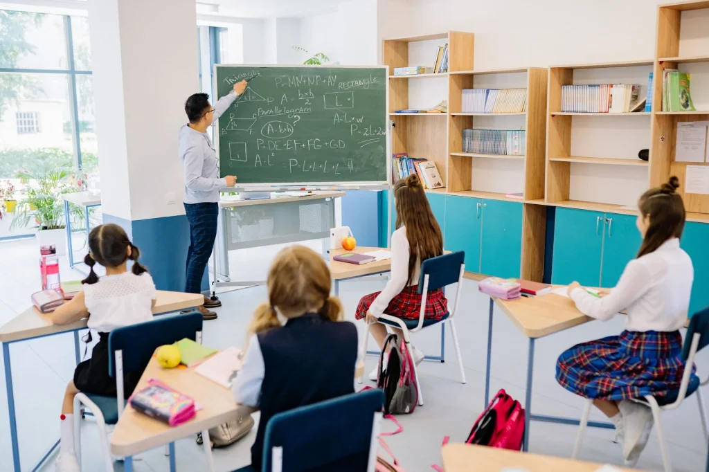 smart board math untuk pelajaran matematika lebih visual dan mudah dipahami siswa