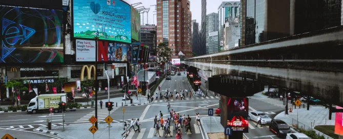 pembagian layar led multi zone untuk konten iklan dinamis
