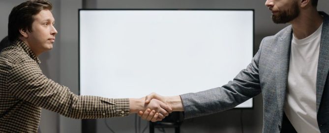 Cara Tepat Memilih Distributor Interactive Flat Panel Resmi