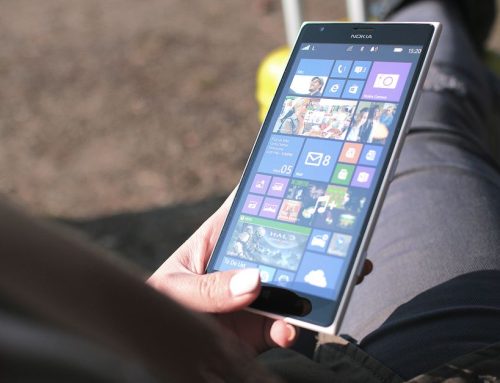Windows di Layar Interaktif Bikin Alur Kerja Tetap Familiar