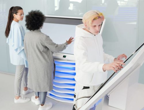 Technology Smart Board: Inovasi Teknologi Papan Interaktif Modern