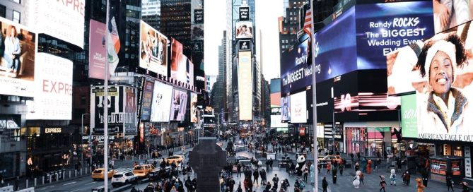 Hikvision vs Dahua LED Display