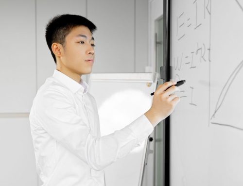 Harga Smart Board: Kisaran Biaya dan Panduan Membeli Andal