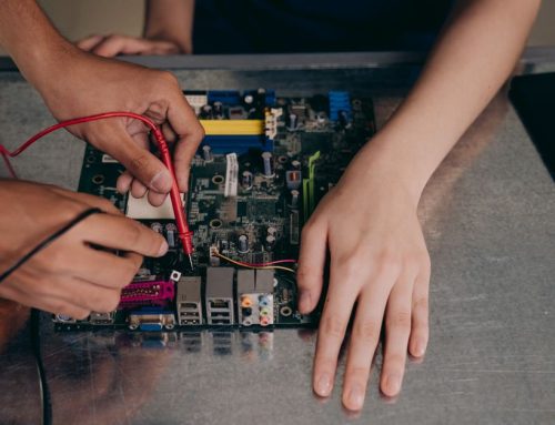 Maintenance Smart Board: Panduan Perawatan Berkala Terbaik