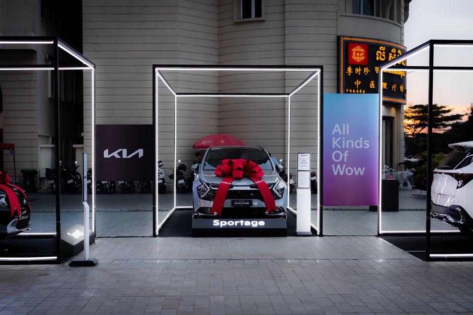 led stand display