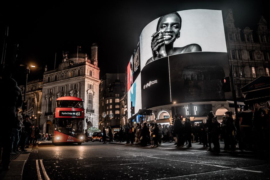 led ad display