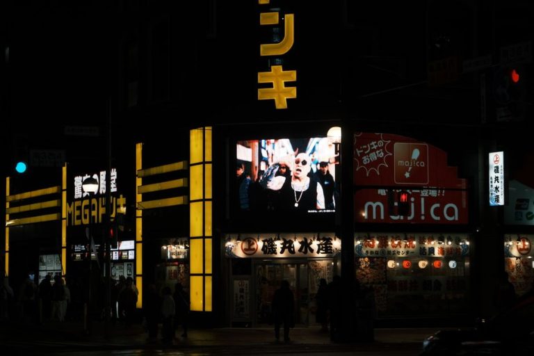 spek videotron sesuai acara
