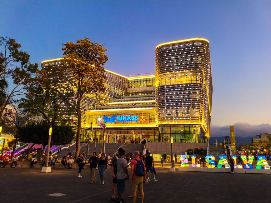 led wall screen display outdoor