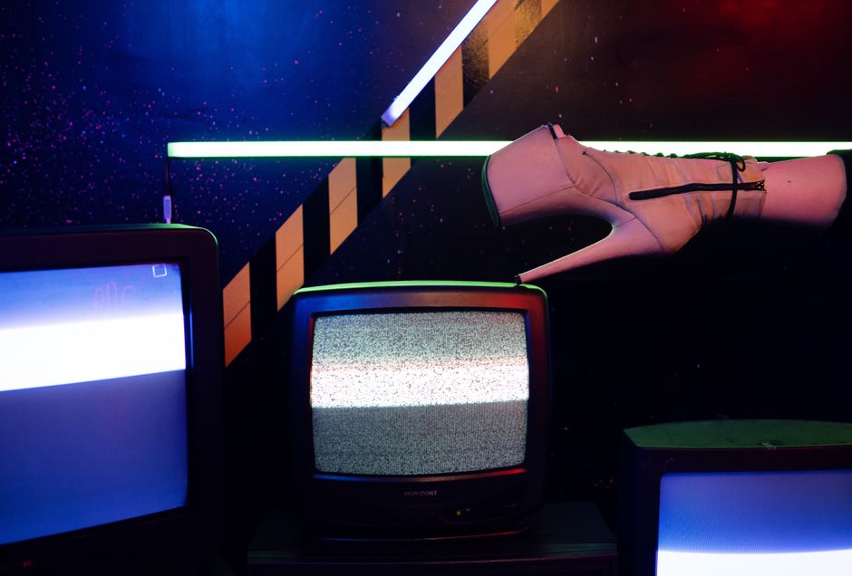 cara memperbaiki tv led layar bergaris
