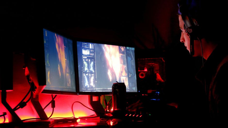 harga layar led 24 inch