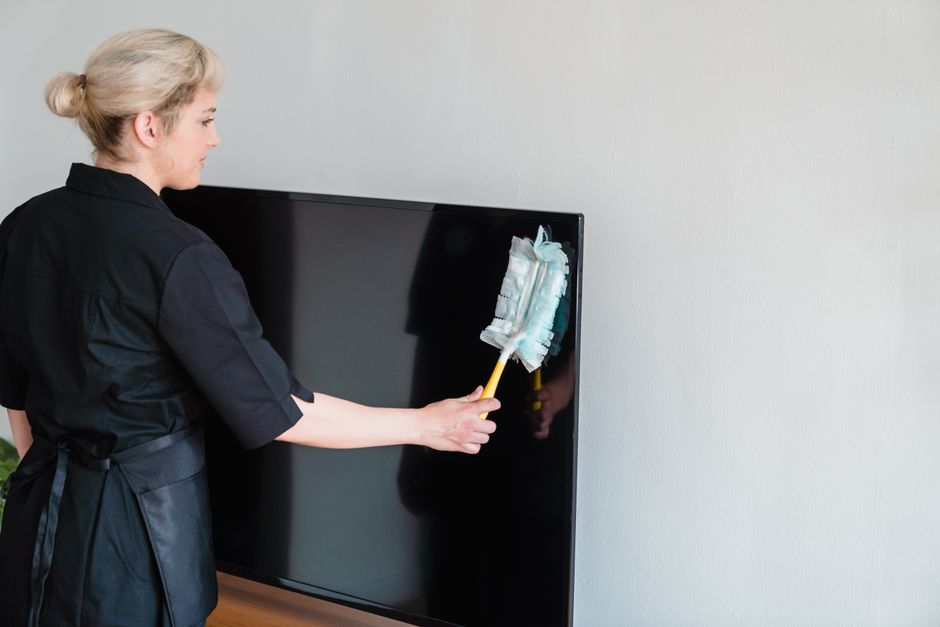 cara membersihkan tv led layar