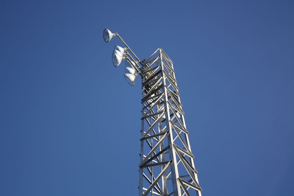 dudukan videotron